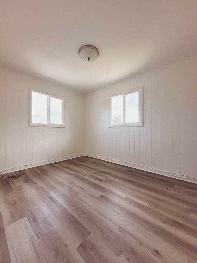 Building Photo - 41-536-536 Kumuhau St