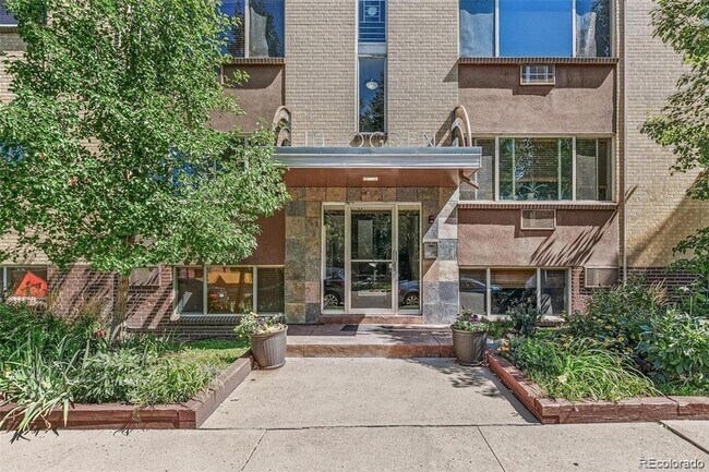 Primary Photo - 10 N Ogden St