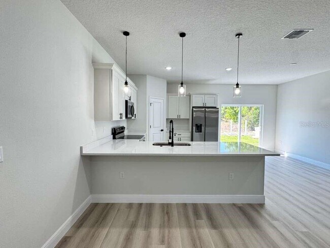 Building Photo - 8151 SW 135th Loop