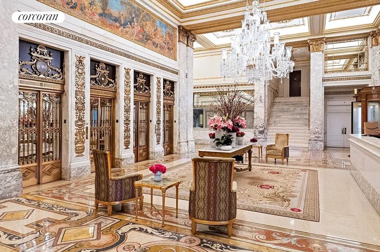 Building Photo - 1 Central Park S