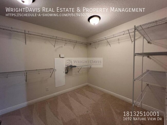 Building Photo - 1692 Nature View Dr