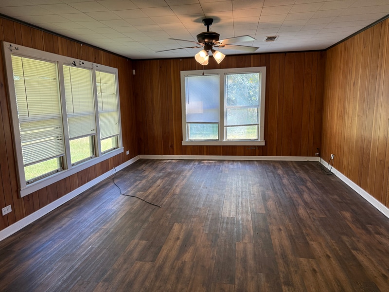 Building Photo - 609 Lane Dr