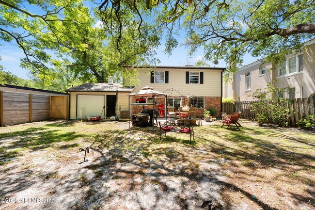 Building Photo - 4339 Genoa Ave