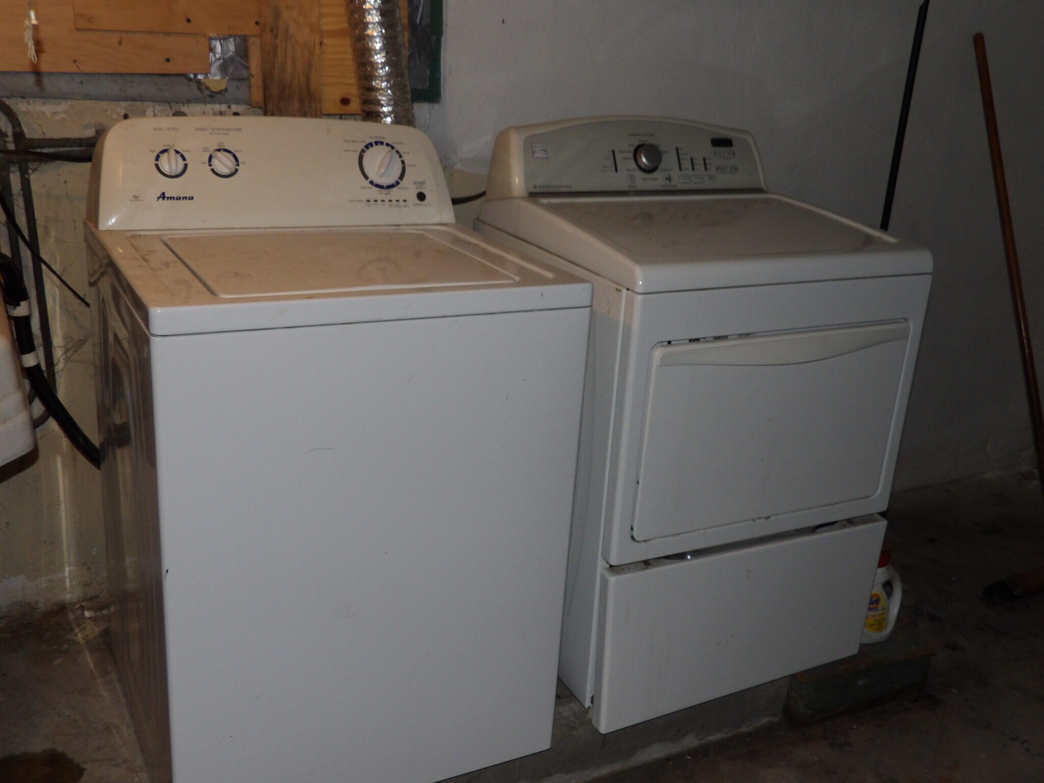 Laundry - 112 Jackson Ave