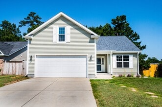 Building Photo - 100 Lakeside Green Dr