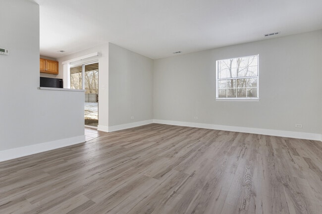 Building Photo - 96 Gant Cir