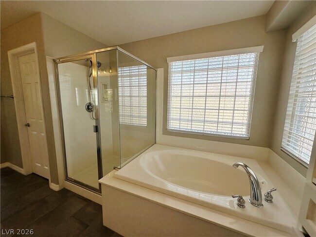 Building Photo - 956 Tafalla Ct