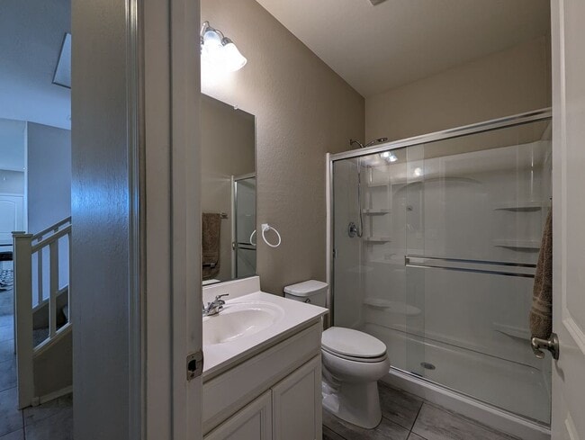 Building Photo - 1253 N 166th Ave