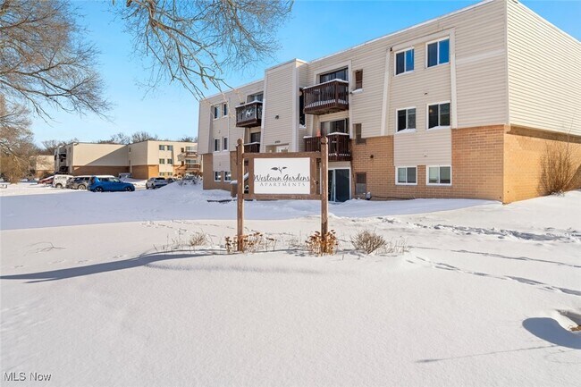 Building Photo - 27413 Westown Blvd