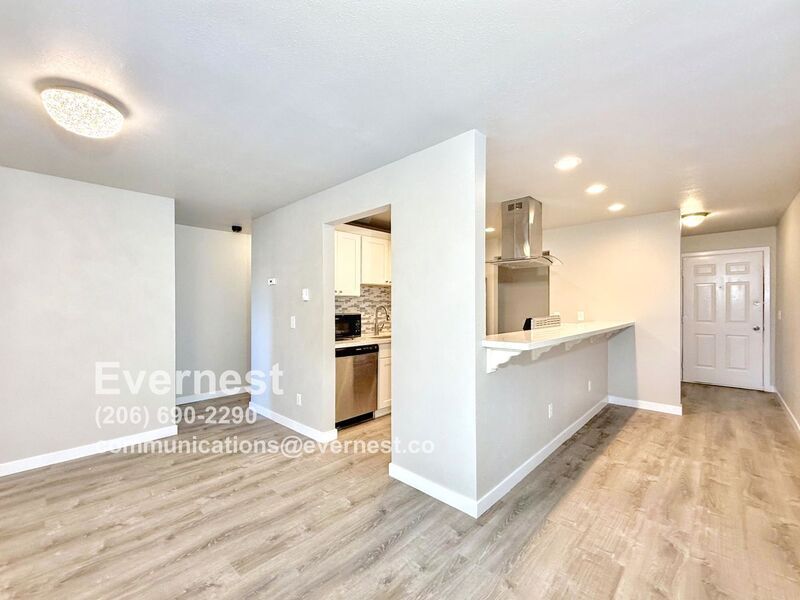 Building Photo - 12543 NE 23rd Pl