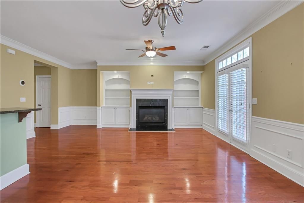 Building Photo - 3345qq Regent Pl SW