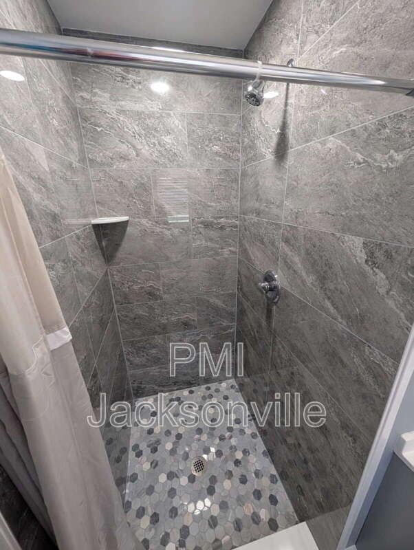 Building Photo - 7069 Perke Dr