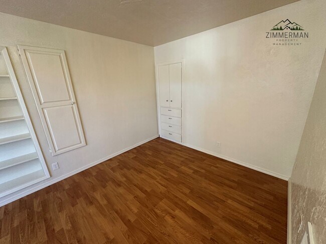 Building Photo - 3793-3795 Redwood Dr