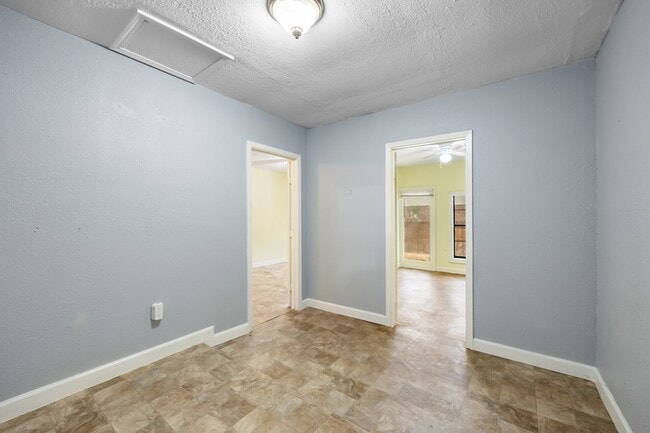 Building Photo - 7418 Boisenberry Ln