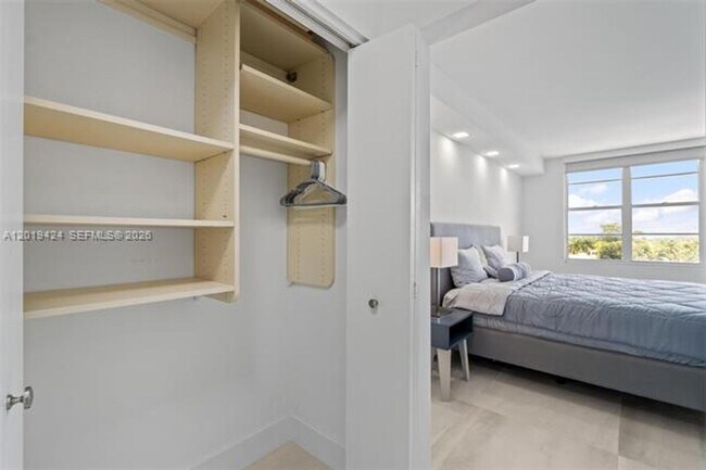 Building Photo - 5700 Collins Ave