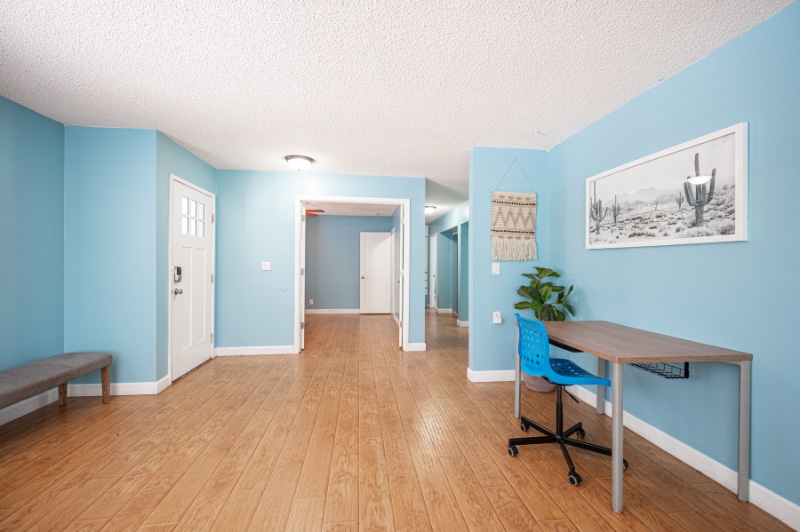 Building Photo - 1313 Hillside Pl