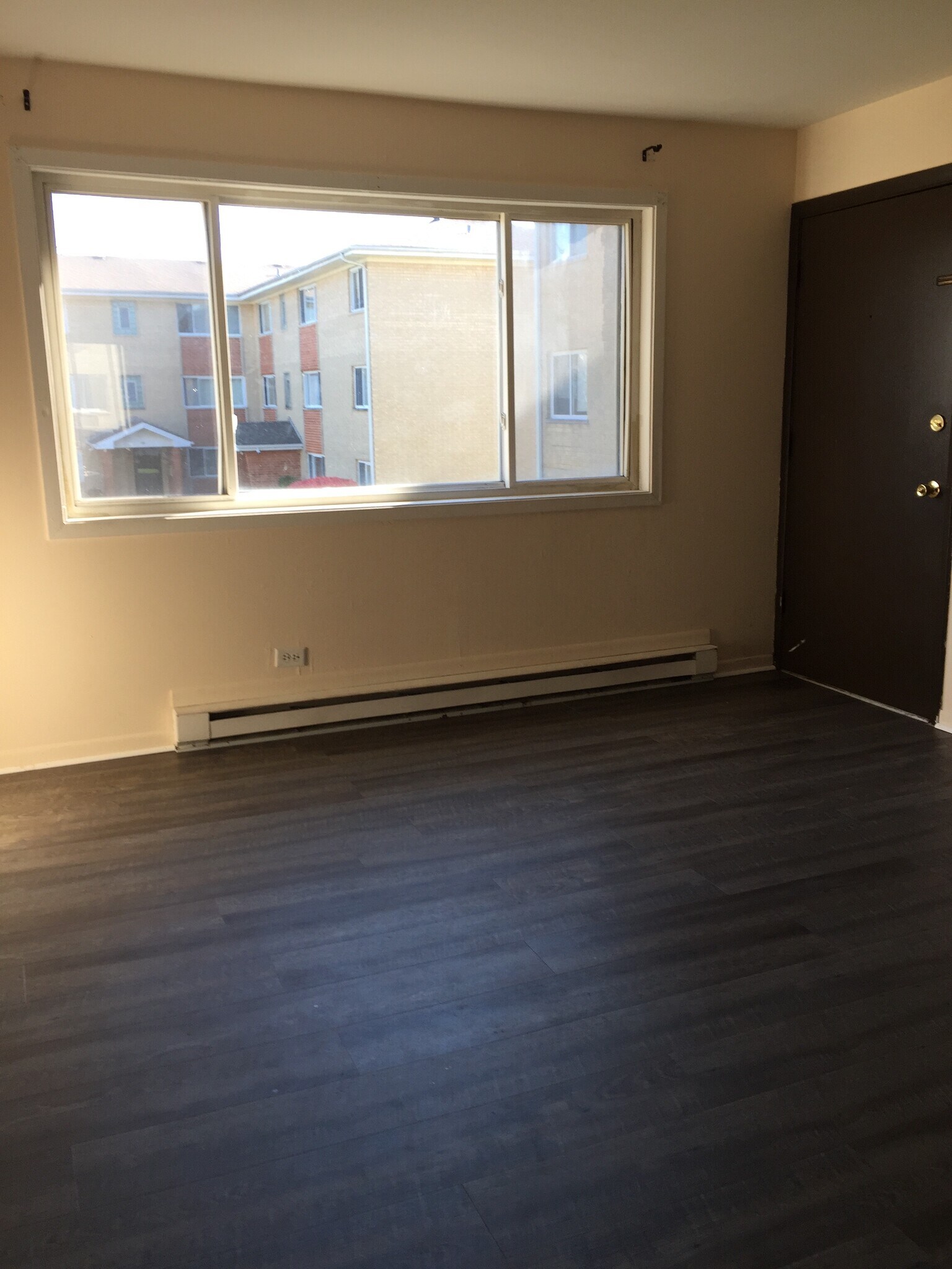 Building Photo - 456 George St