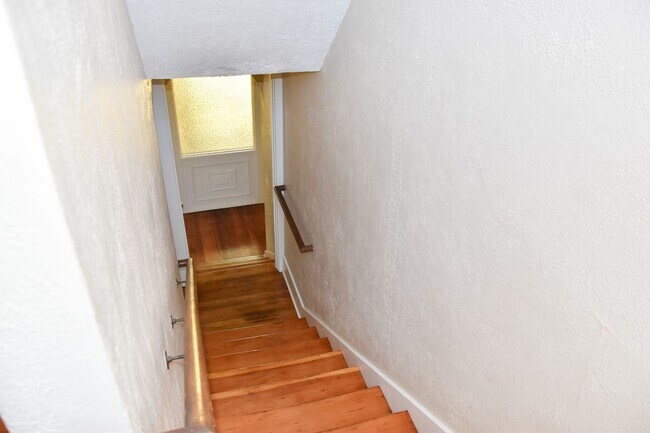 Building Photo - 169 N Harwood St