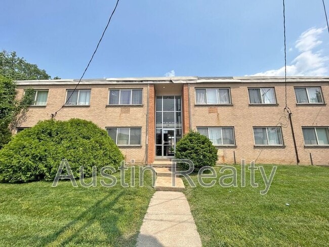 Primary Photo - 9011 Olive Blvd