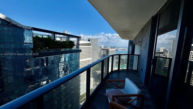 Building Photo - 801 S Miami Ave