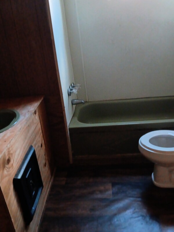 Building Photo - 100 Lunsford Cir