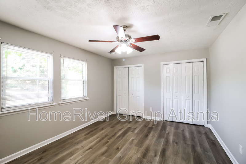Building Photo - 3000 Sebring Ct