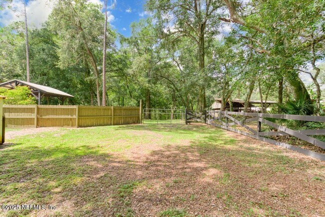 Building Photo - 8223 Hardwood Landing Rd