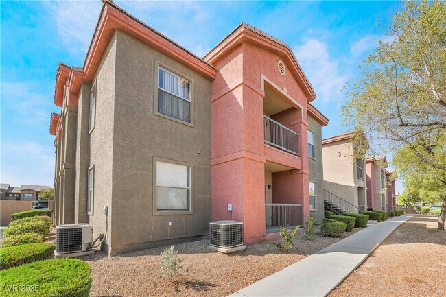 Building Photo - 8000 W Badura Ave