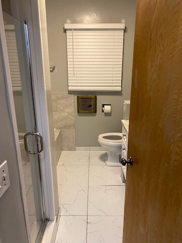 Master Bathroom - 10931 Wilkie Ave