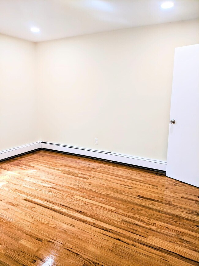 Building Photo - 1 Dunes Ln