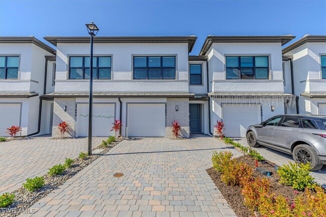 Building Photo - 27842 Solis Grande Dr