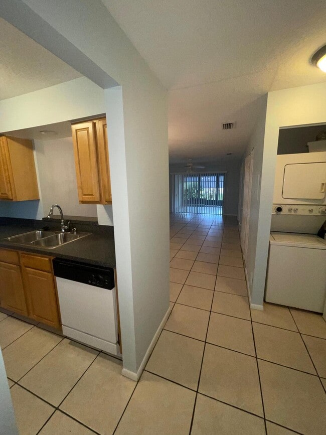 Building Photo - 6024 Indrio Rd