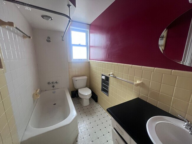 Building Photo - 45 College Ave SE