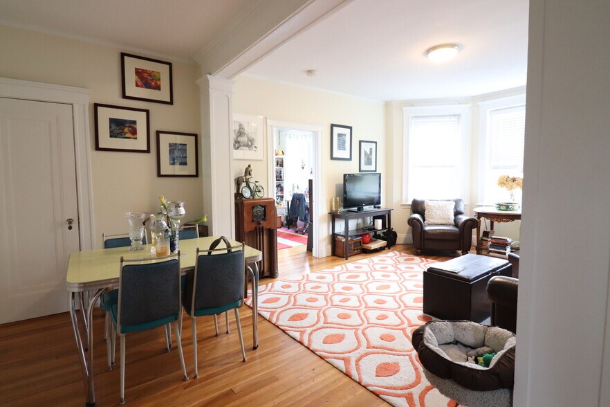 Building Photo - 30 Addington Rd