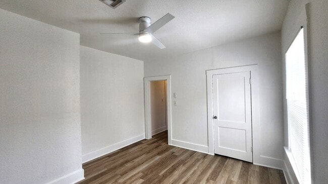 Building Photo - 2 BED 1 BATH CENTRAL PARK ADDITION NEAR PA...