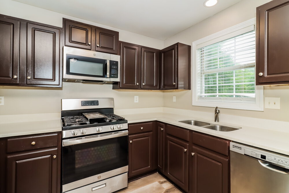 Building Photo - 2840 Ivanhoe Ln