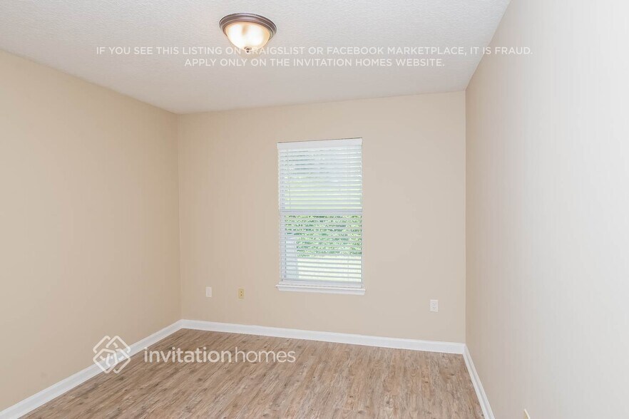 Building Photo - 1450 Cedar Grove Terrace