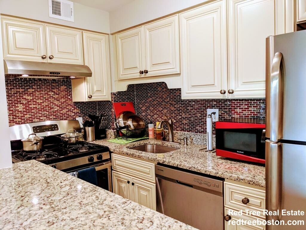 Building Photo - 20 Bowdoin St