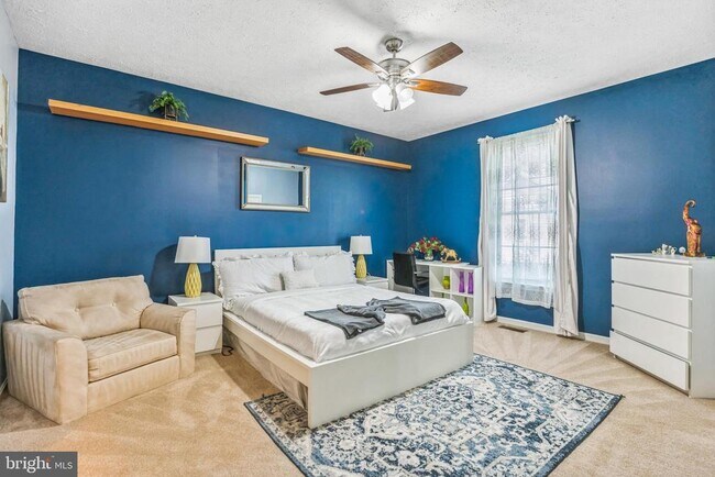 Building Photo - 8941 Grotto Ct