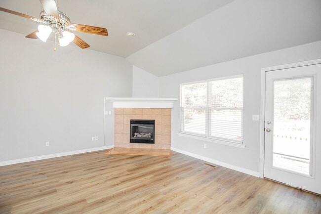 Building Photo - ***41 May Lane***