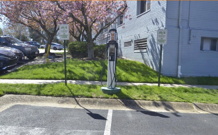 EV Charger at community - 3601 5th St S