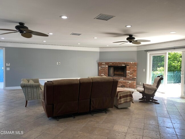 Building Photo - 4511 Barnard St