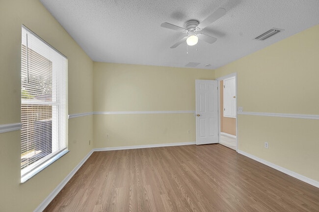 Building Photo - 2518 SE Cooper Ln