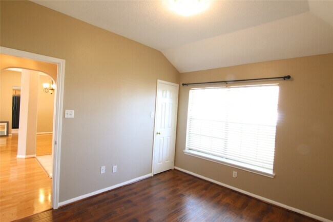 Building Photo - 3607 Stratford Arms Ln