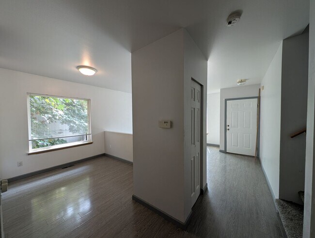 Building Photo - 1762 Sage Ct