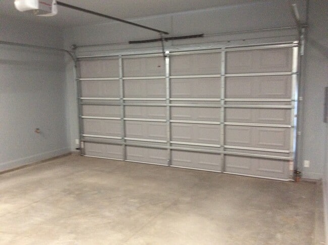 Building Photo - 3 Bed 2 Bath Townhome in Hurricane