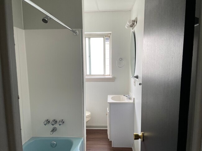 Building Photo - 3132 Ward St