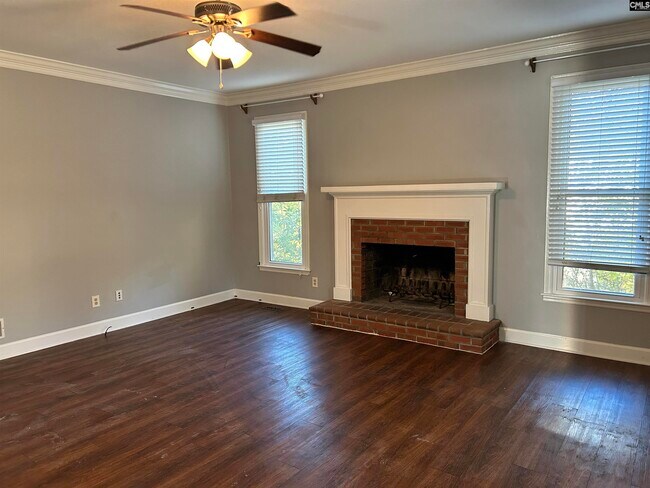 Building Photo - 305 Dean Hall Ln