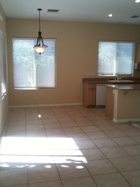 Building Photo - BEAUTIFUL SINGLE STORY HOME IN GUARD GATED ANTHEM COUNTRY CLUB!!!*