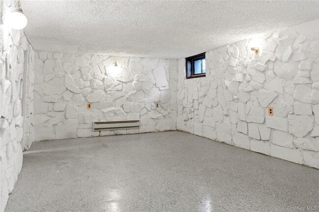 Building Photo - 378 Broadway